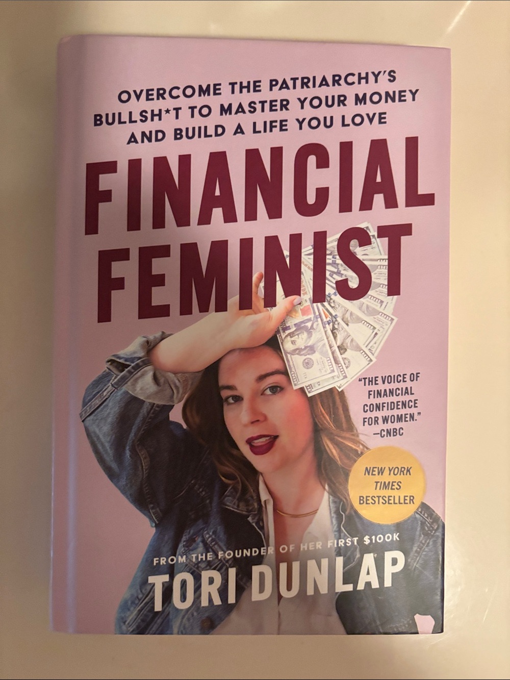 Financial Feminist by Tori Dunlap - Pink Cover